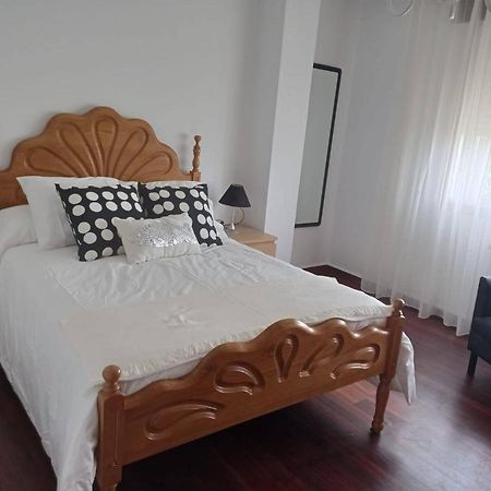 Vivienda Amplia Y Luminosa A Escasos Metros De La Playa De Cangas. المظهر الخارجي الصورة