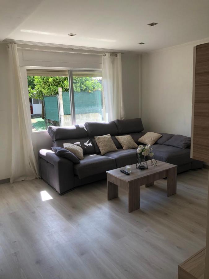 Vivienda Amplia Y Luminosa A Escasos Metros De La Playa De Cangas. المظهر الخارجي الصورة