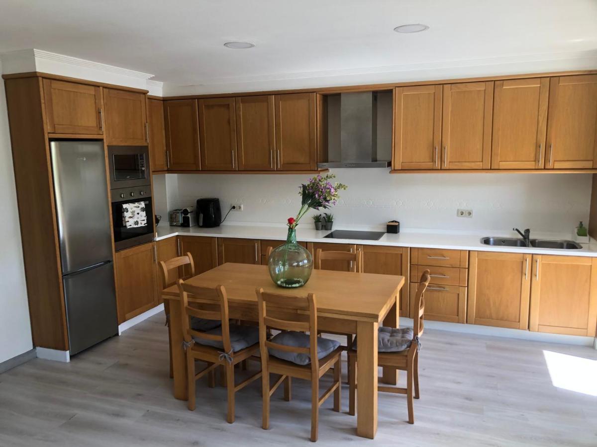 Vivienda Amplia Y Luminosa A Escasos Metros De La Playa De Cangas. المظهر الخارجي الصورة