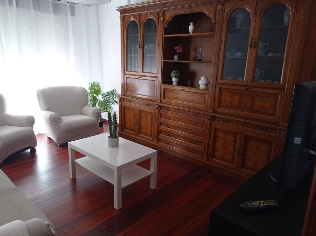 Vivienda Amplia Y Luminosa A Escasos Metros De La Playa De Cangas. المظهر الخارجي الصورة