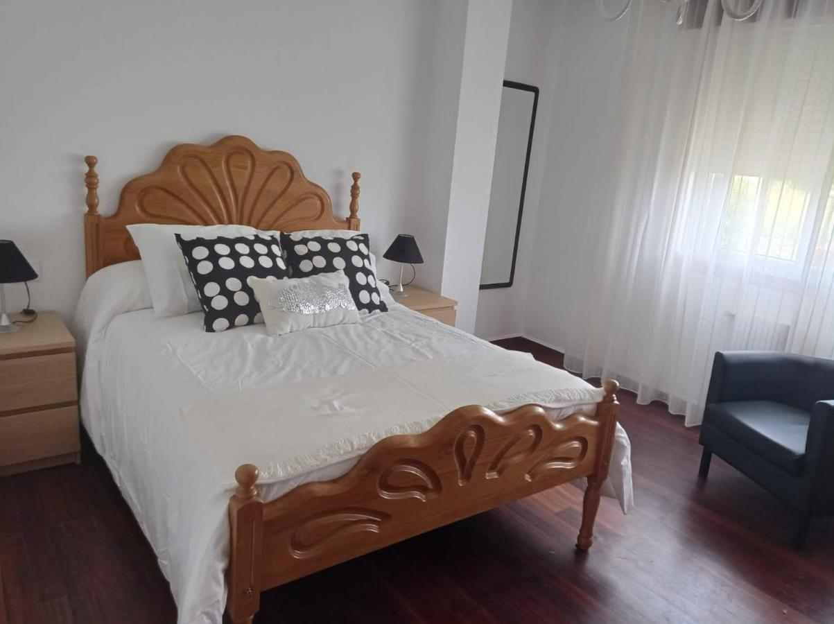 Vivienda Amplia Y Luminosa A Escasos Metros De La Playa De Cangas. المظهر الخارجي الصورة